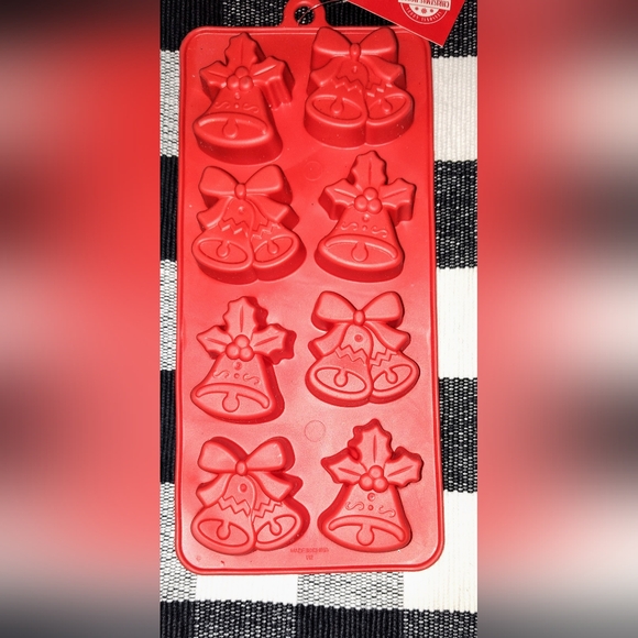 New Bundle of Christmas design Silicone Molds. - Picture 6 of 7